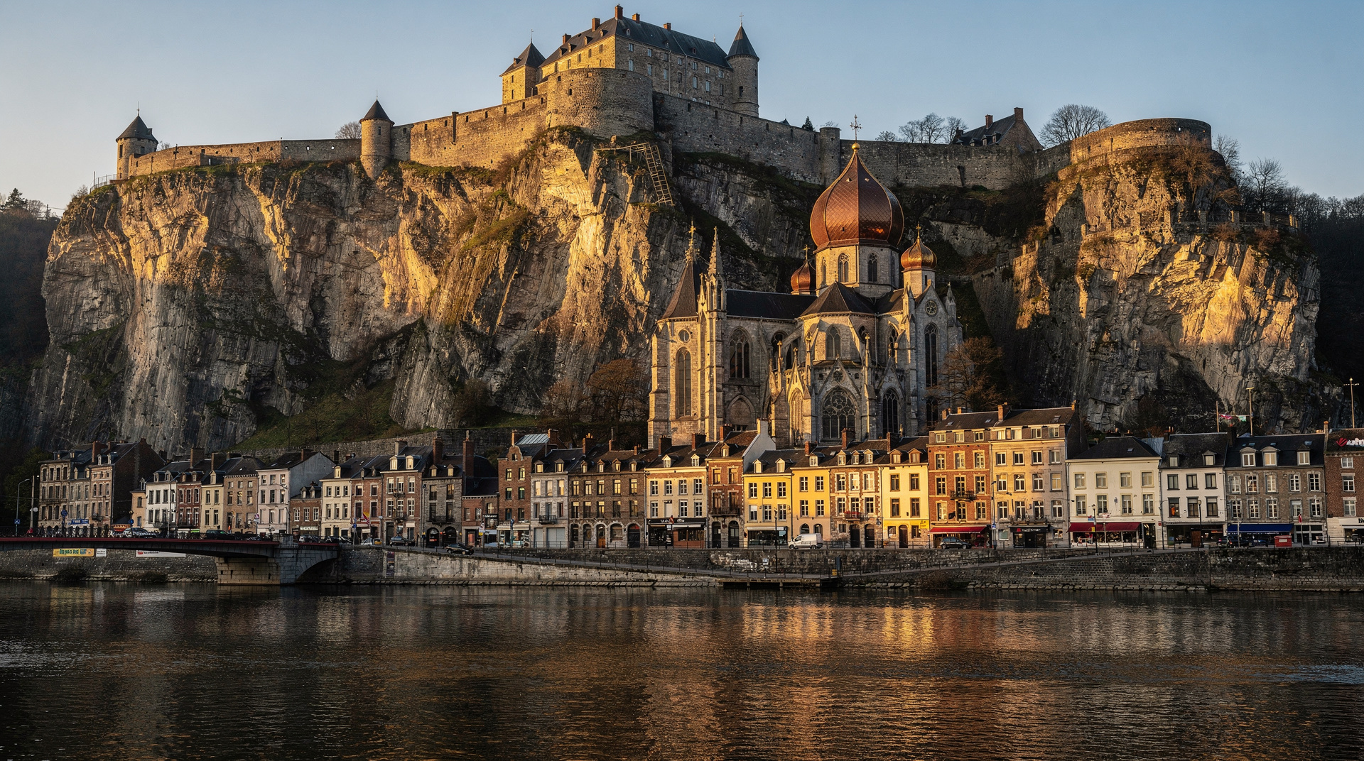 Dinant — Meuse clifftop citadel, birthplace of Adolphe Sax