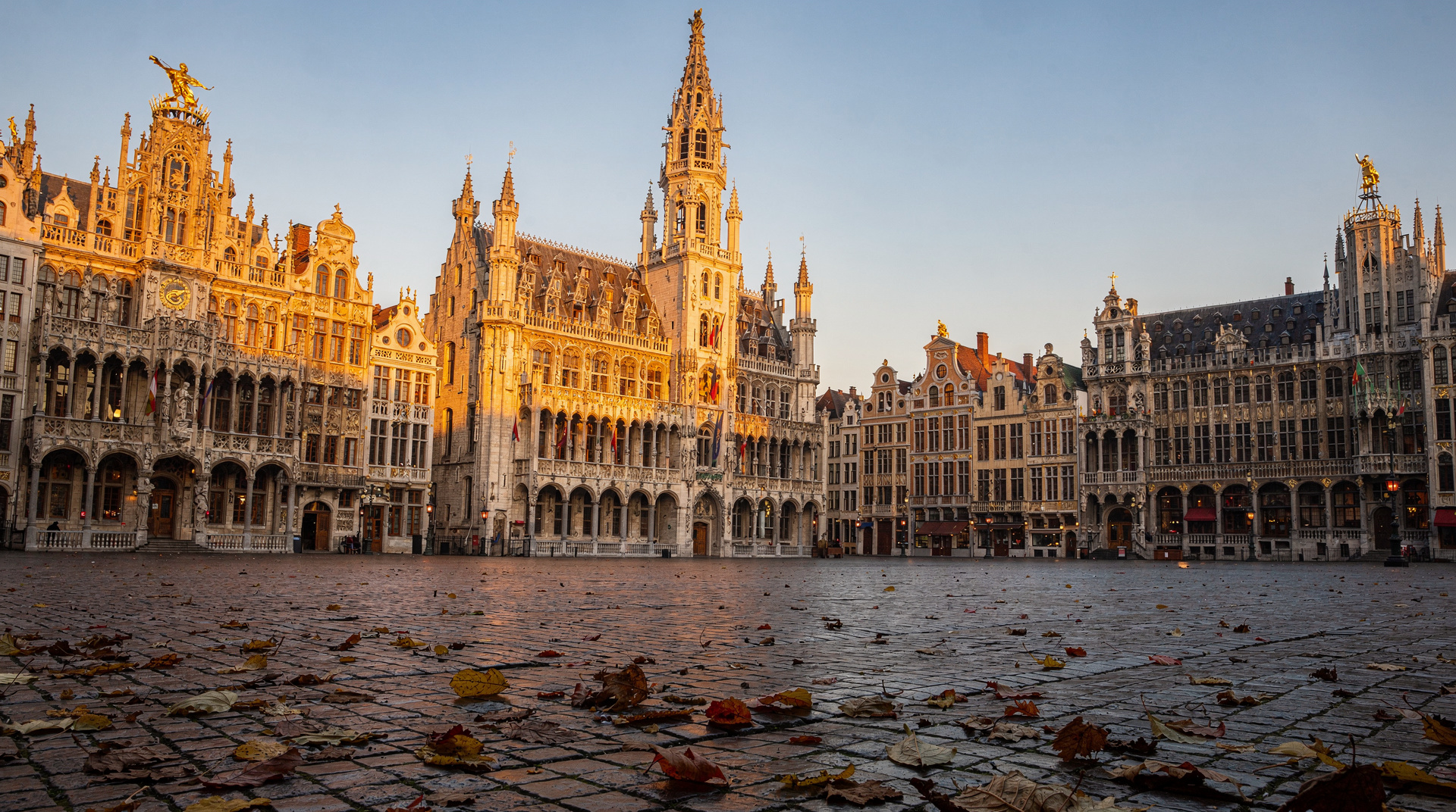 Grand-Place: the reality behind Brussels's showpiece square