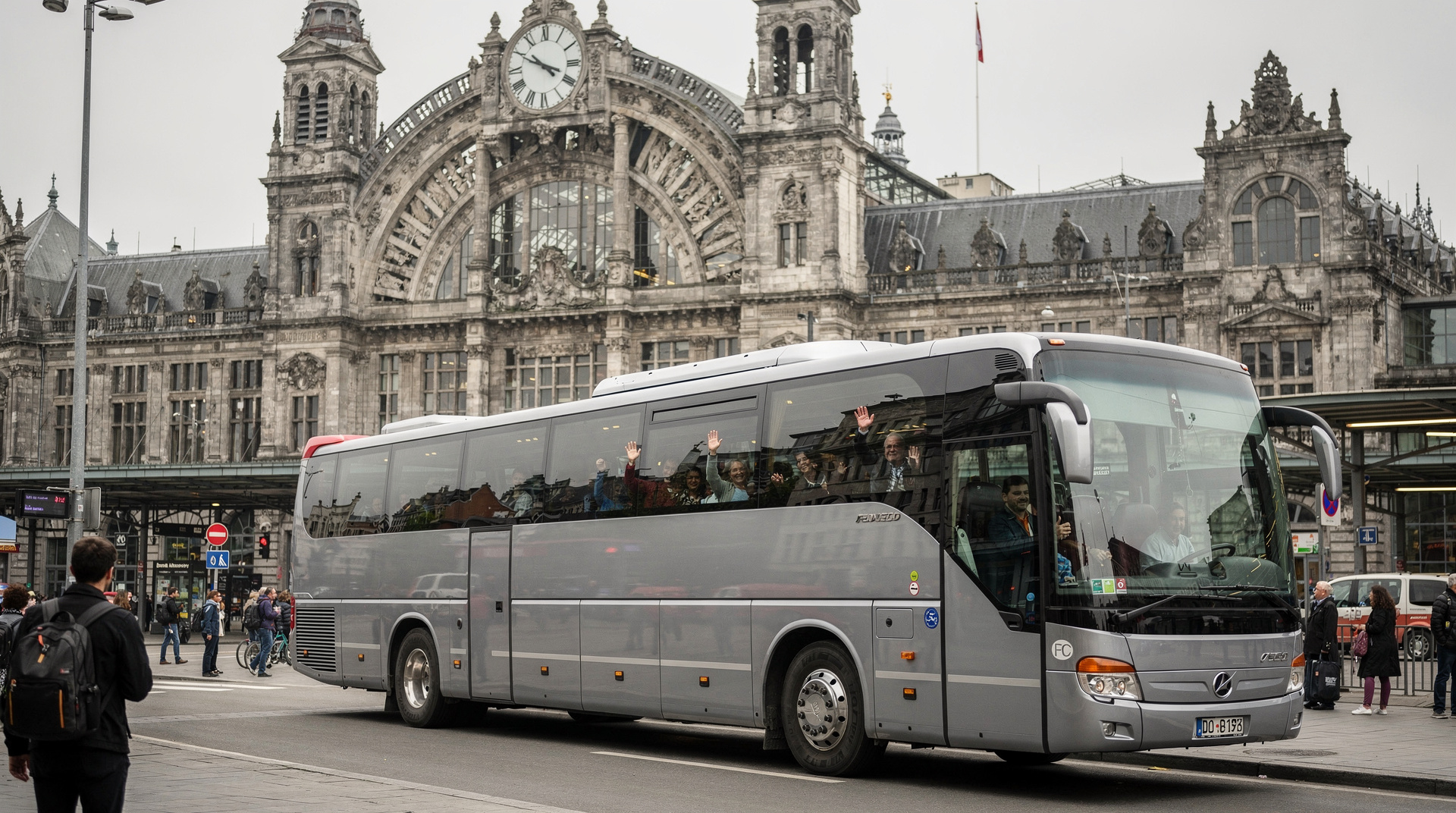 Brussels: Amsterdam Holland Tour